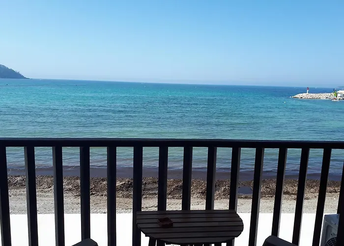 Chanteplage 2* Saint-Cyr-sur-Mer