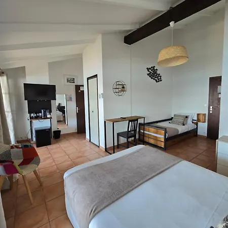 Chanteplage 2* Saint-Cyr-sur-Mer